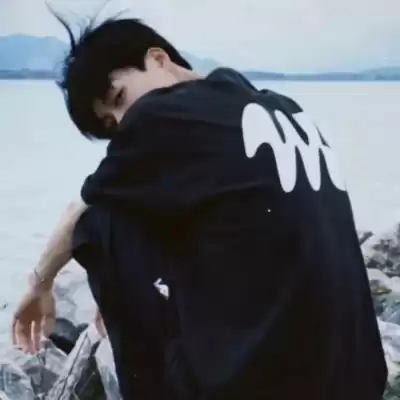 于希月